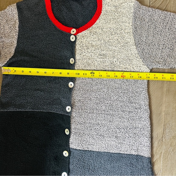 Chic Colorblock Cardigan Sweater - Picture 3 of 6